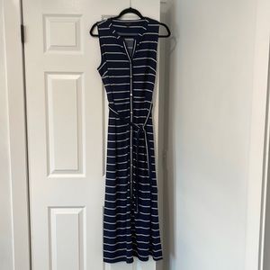 Sleeveless maxi dress